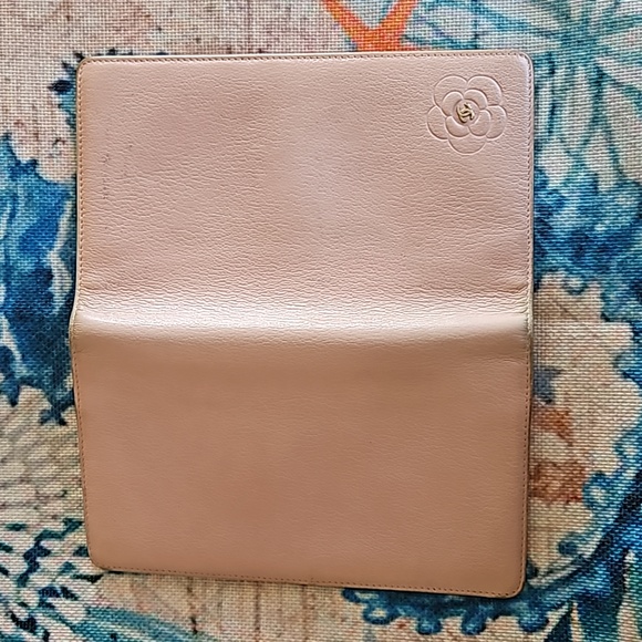Vintage CHANEL Camellia Long Wallet - Picture 7 of 16